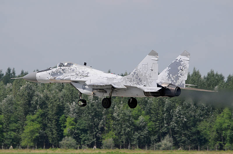 pic 16b.jpg - MiG-29AS performing in the air